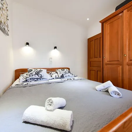 Ledinko 3 By Interhome *