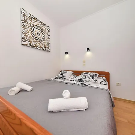 Apartman Ledinko 3 By Interhome Privlaka (Zadar)