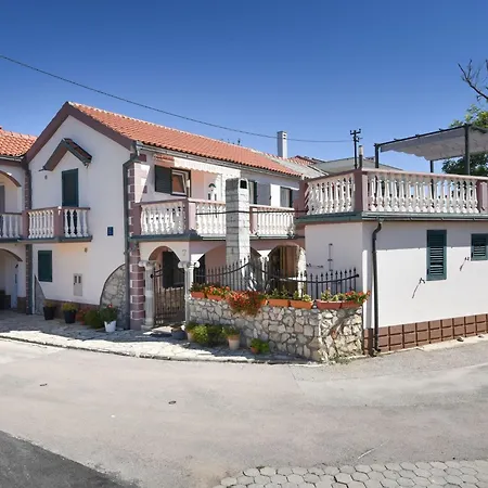 Ledinko 3 By Interhome Apartamento *