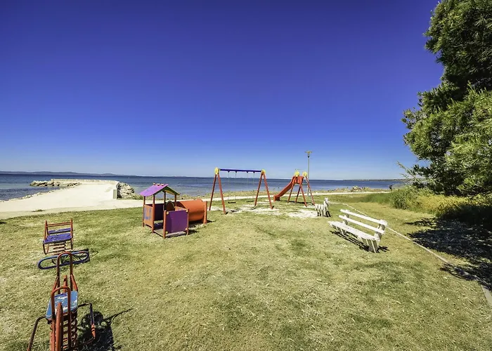 Ledinko 3 By Interhome * بريفلاكا